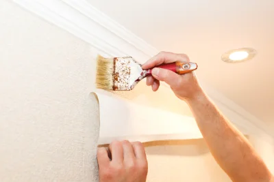 Pose de papier peint à Dirac — revêtements muraux et toiles de verre